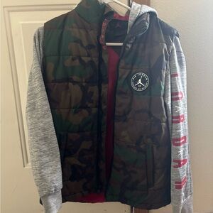 Jordan Kids Green Camouflage Puffer Jacket with Gray Sleeves